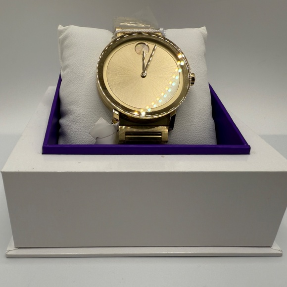 NWT-MOVADO GOLD WATCH! main image 15